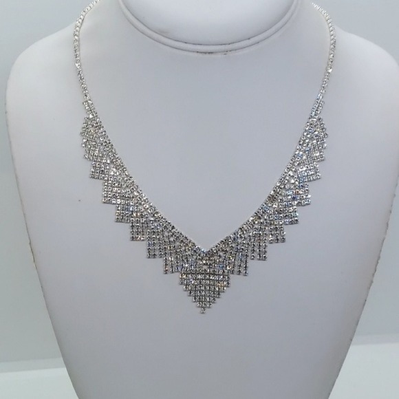 Beautiful rhinestone art deco inspired necklace - Picture 1 of 5